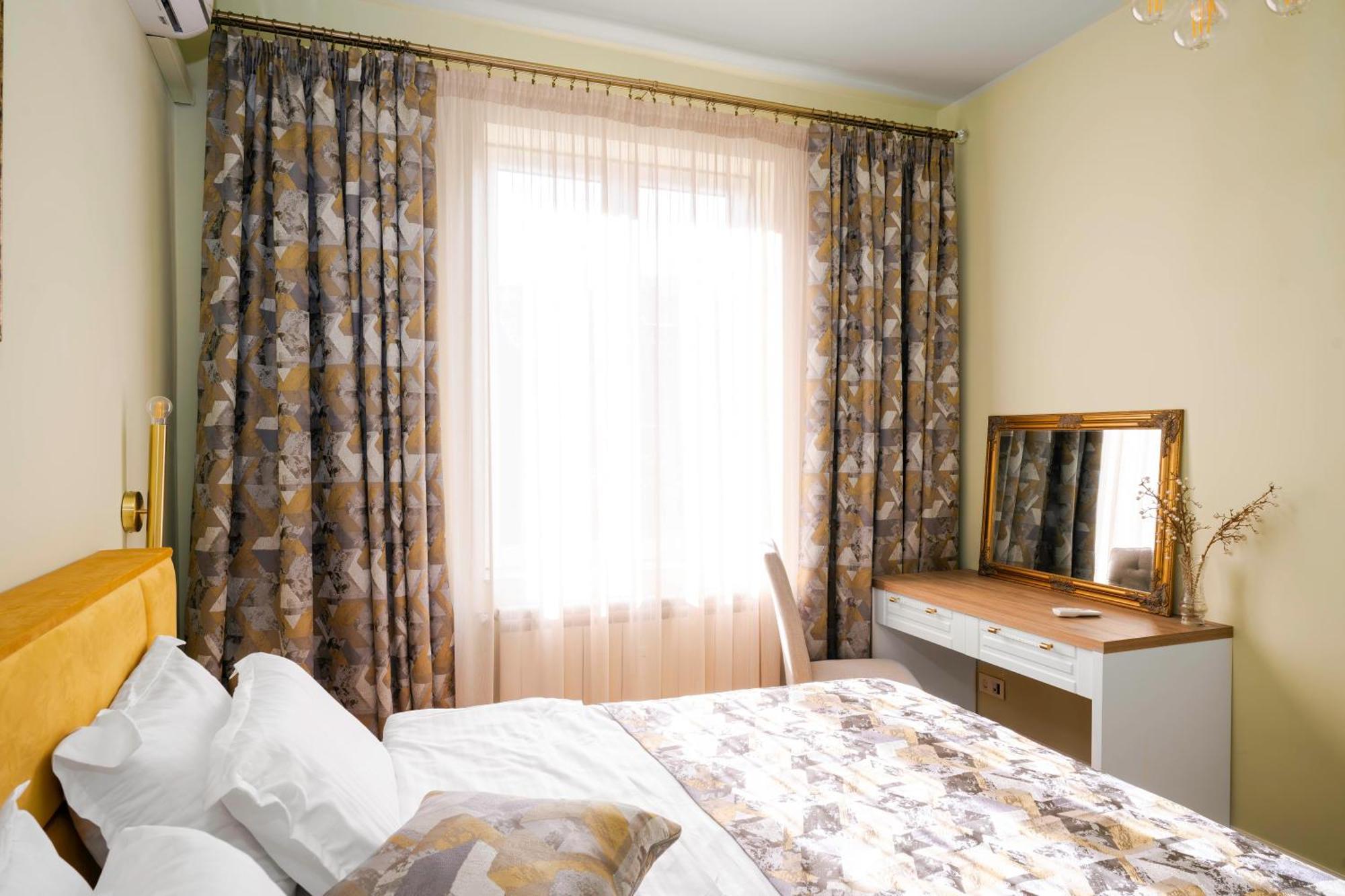 Urban Charm & Comfort - Chic 2Bd In Prime Location By Flat Mаnager صوفيا المظهر الخارجي الصورة